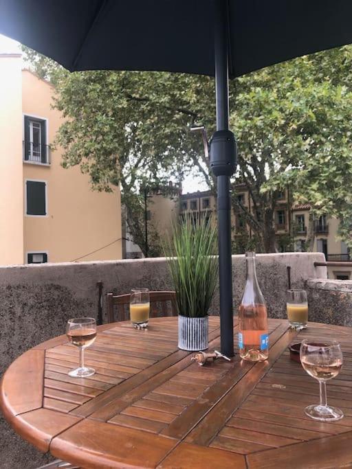 Au Coeur De Ville Avec Terrasse Céret المظهر الخارجي الصورة